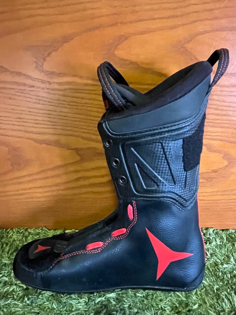 ATOMIC REDSTER CLUB SPORT 130スキーブーツ