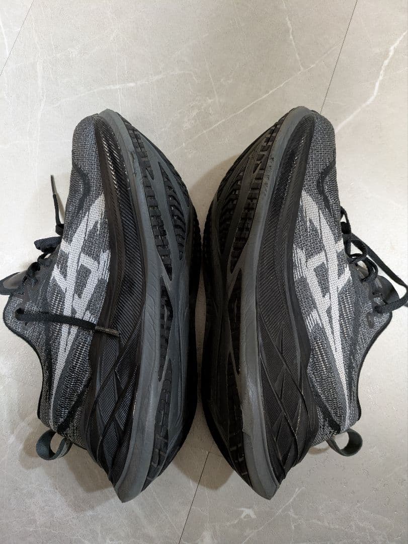 asics SUPERBLAST2 アシックス スーパーブラスト2 　24.5