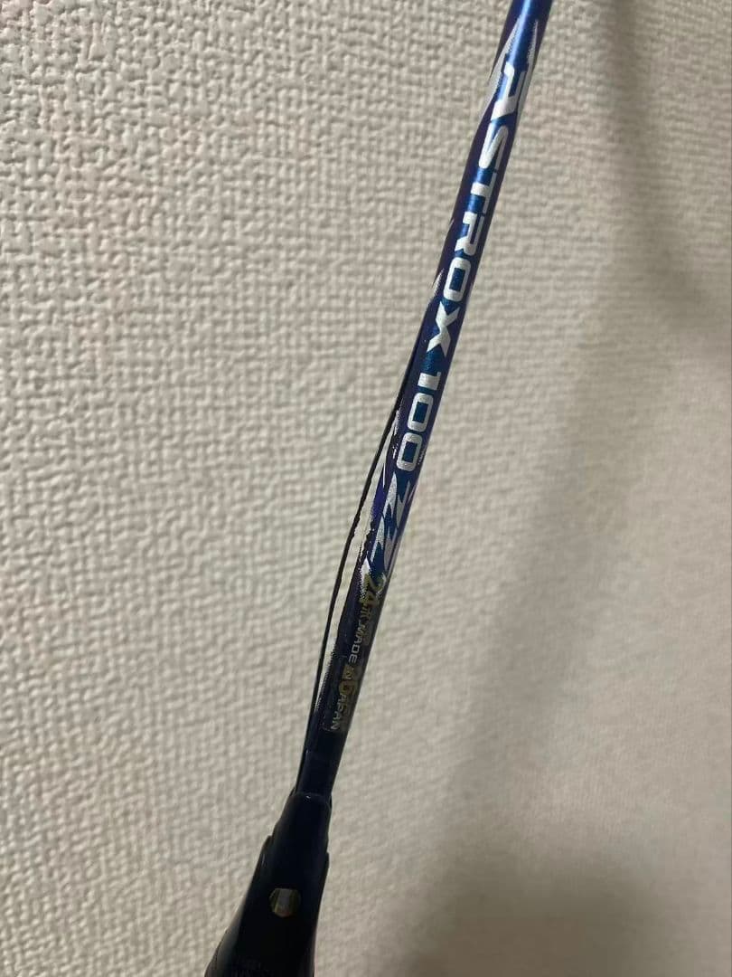【ジャンク品】YONEX アストロクス 100ZZ 3U G4 シャフト折れ