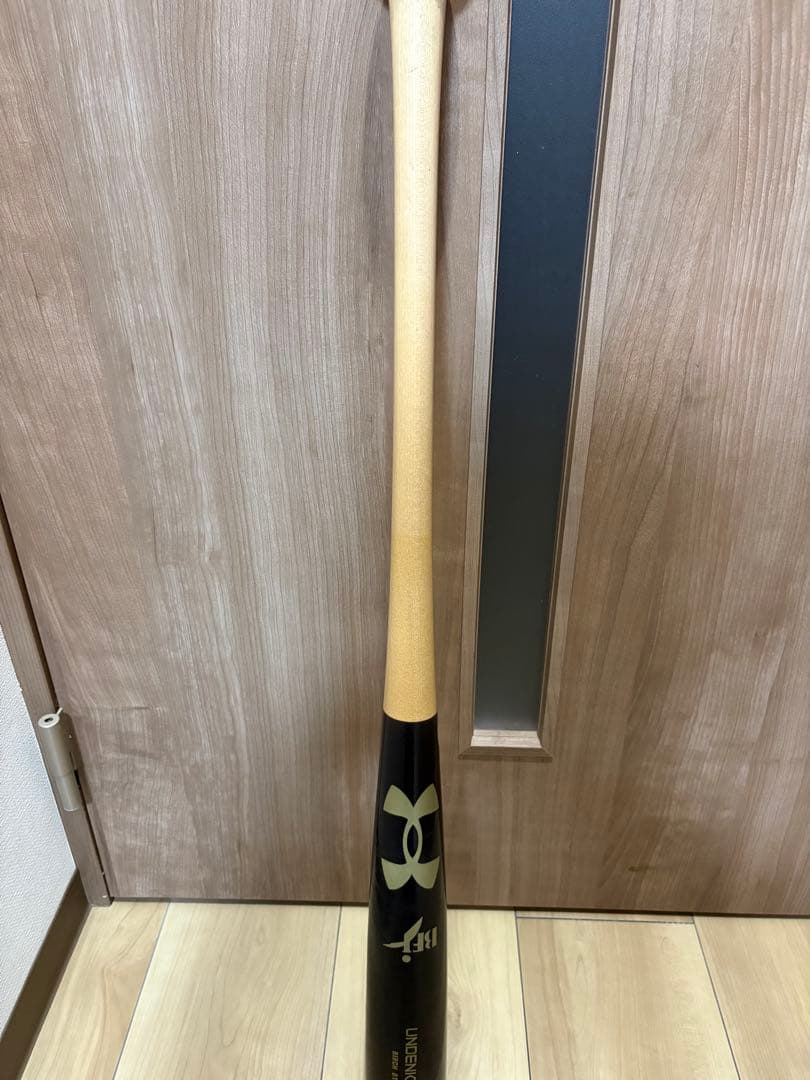 アンダーアーマー木製バット