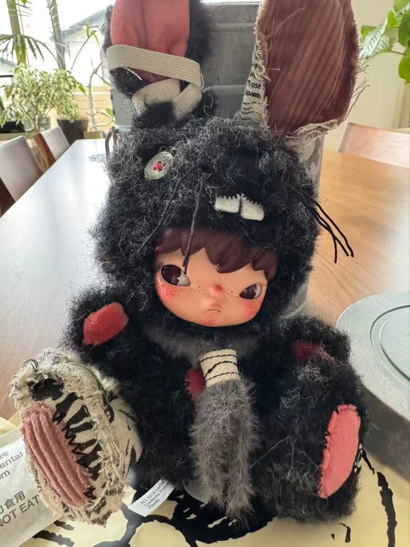 Hirono Little Hare ぬいぐるみペンダント　シークレット