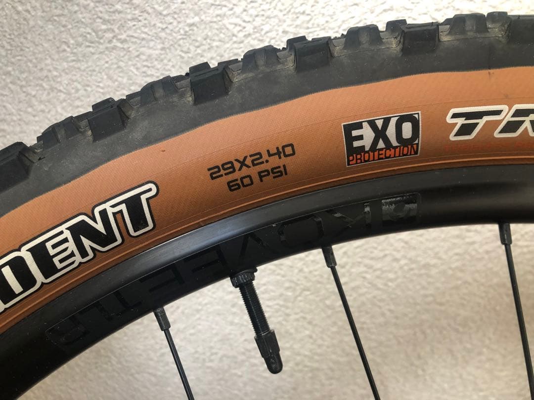 TREK トレック マーリン マウンテンバイク 前後タイヤホイール チューブレス