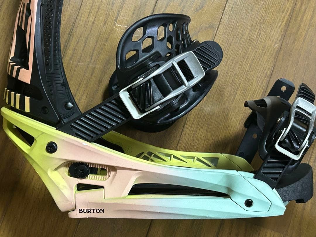 BURTON Malavita EST 20-21モデル メンズビンディング