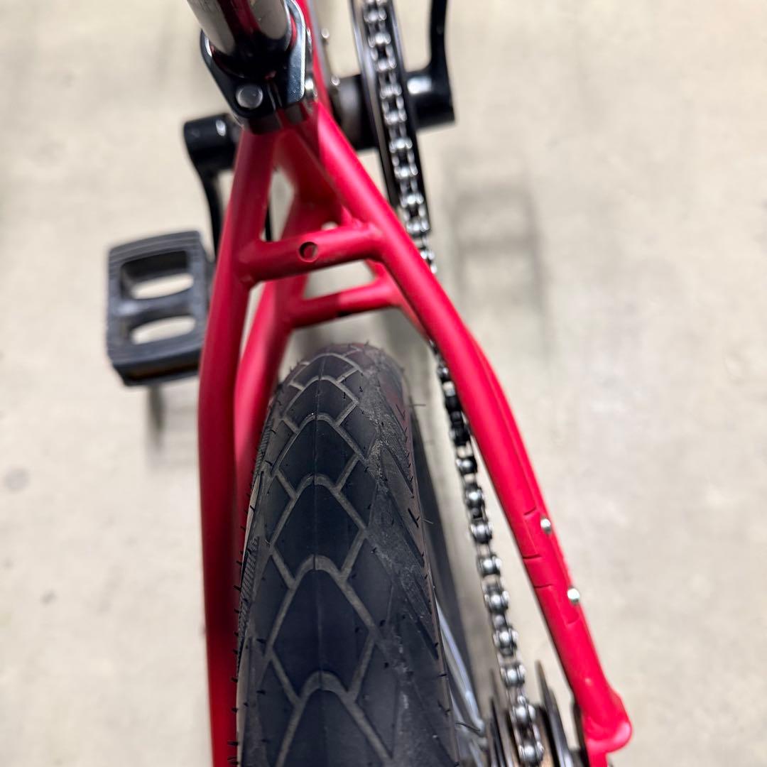 へんしんバイクC14 RUBY RED ルビーレッド　赤　ペダル付き