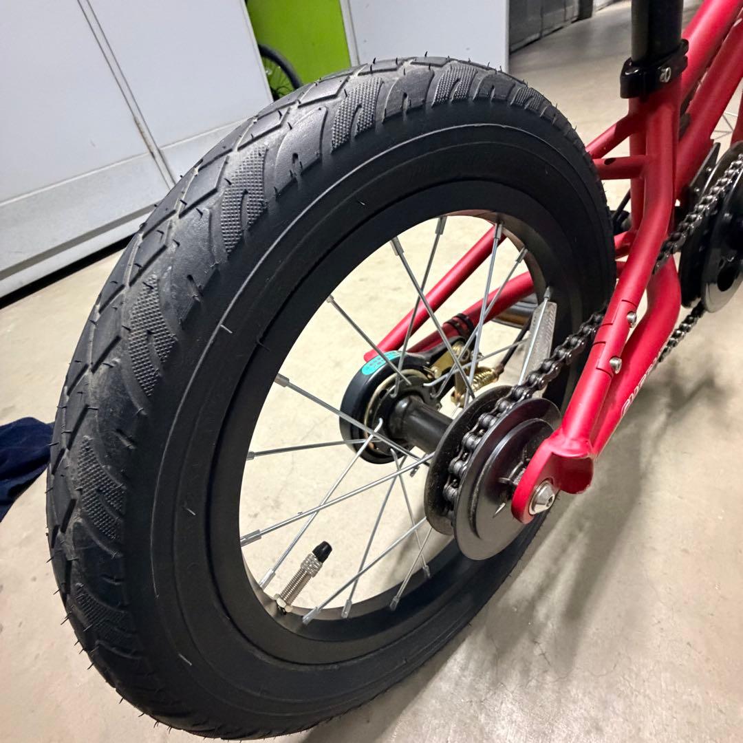 へんしんバイクC14 RUBY RED ルビーレッド　赤　ペダル付き