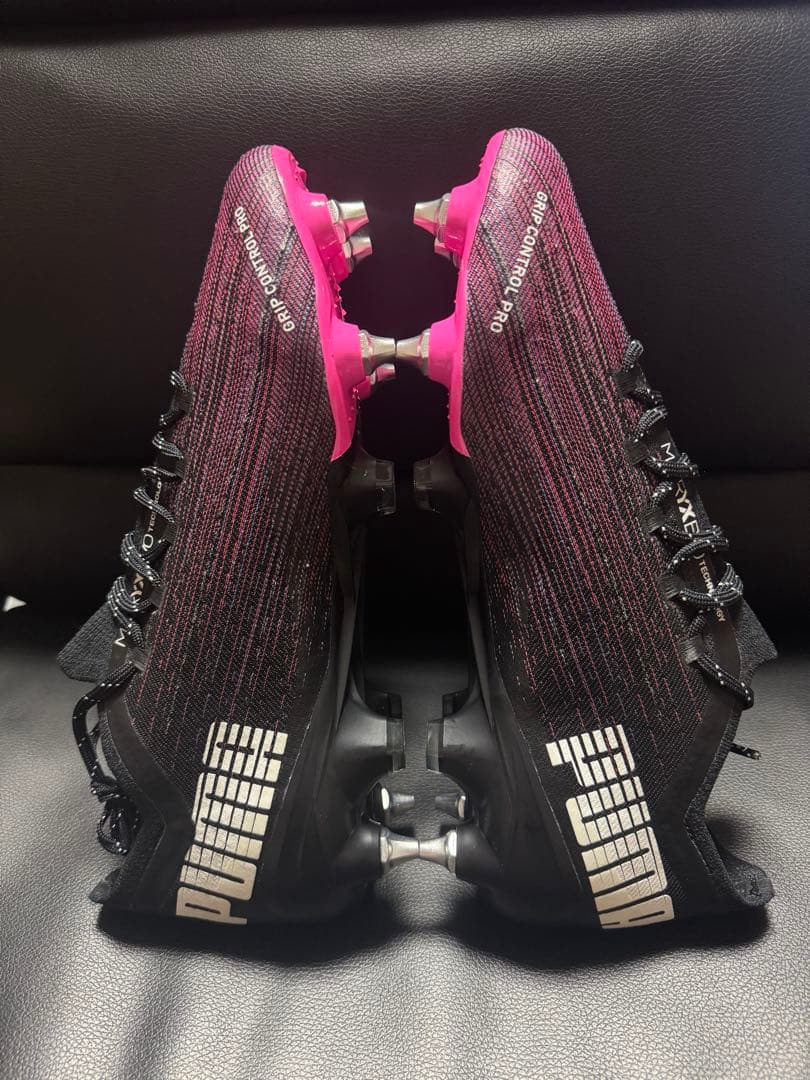PUMA ULTRA 1.4 サッカーシューズ ブラック/ピンク