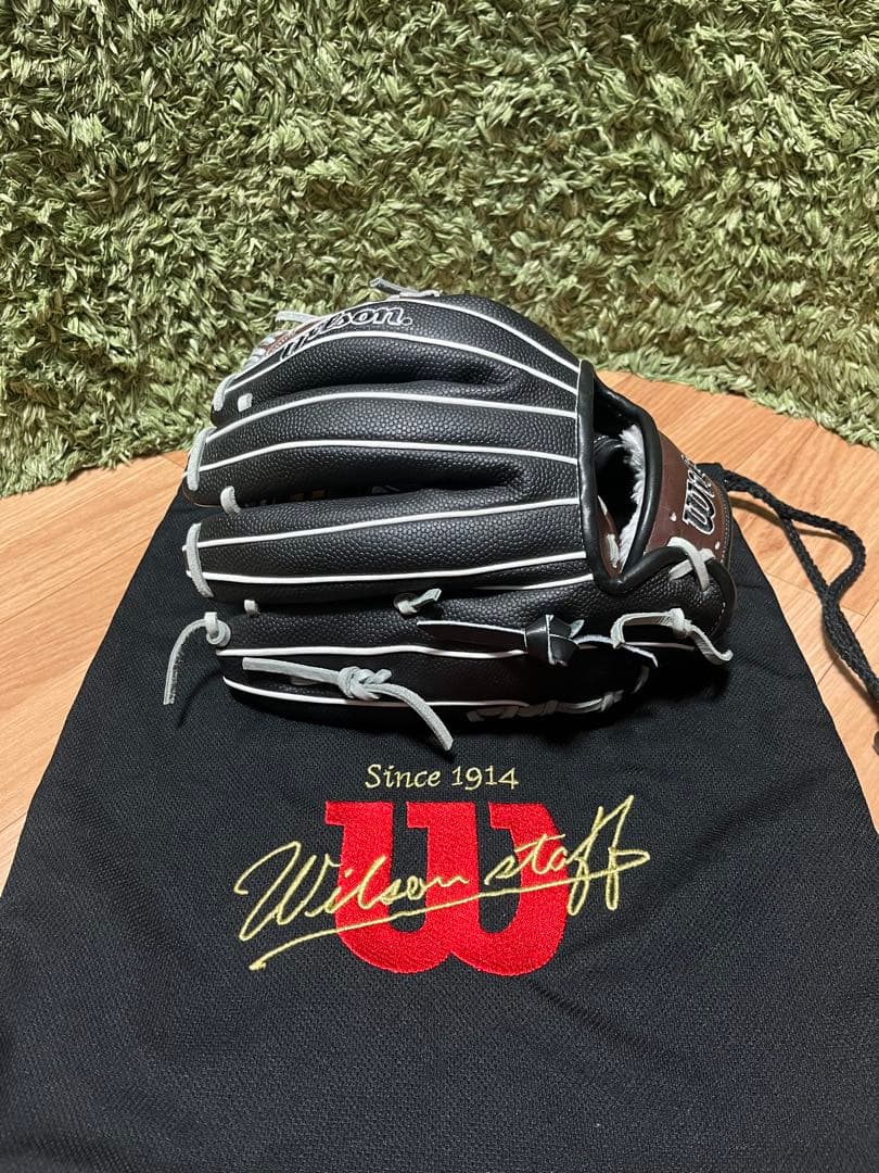 未使用●ウィルソン ワナビーヒーローデュアル 軟式内野手用86型 ブラックSS