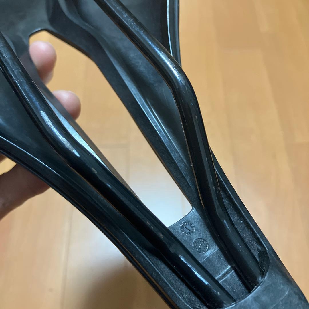Specialized サドル 143mm エルゴノミック