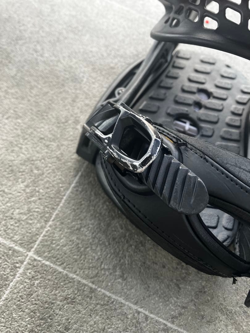 【早い者勝ち】BURTON GENESIS EST Mサイズ 人気モデル