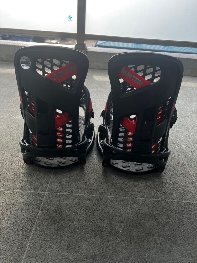 【早い者勝ち】BURTON GENESIS EST Mサイズ 人気モデル