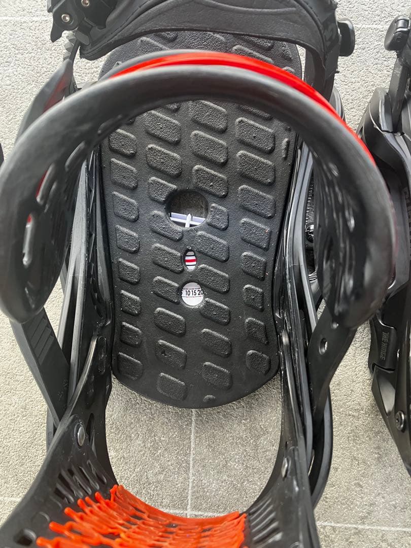 【早い者勝ち】BURTON GENESIS EST Mサイズ 人気モデル