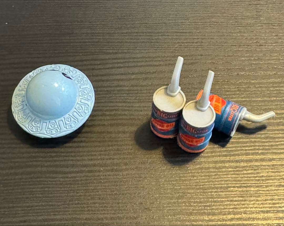 カーズマテル　メートー 　MATOR UFO マックィーン　メーター　ディズニー