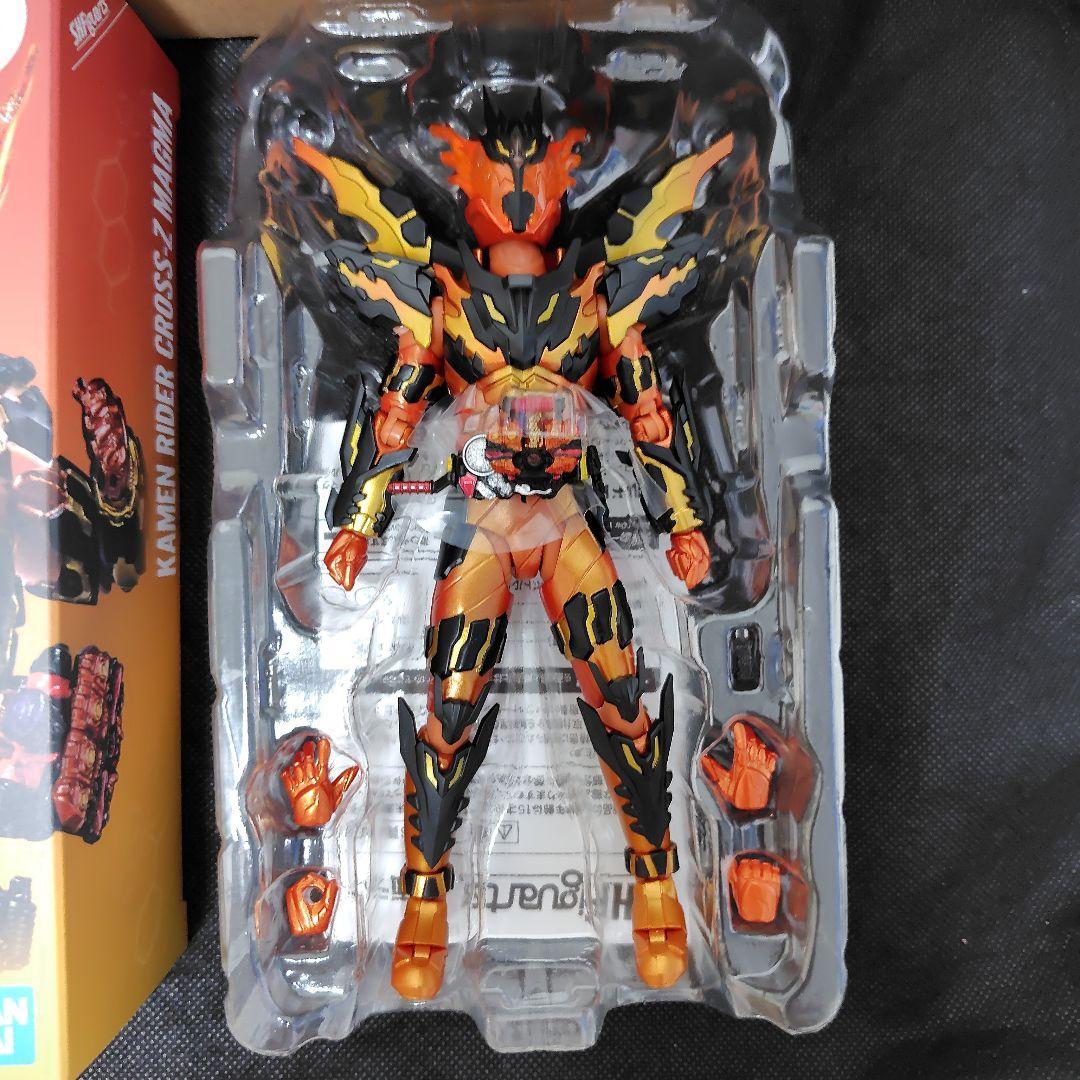 【開封】仮面ライダービルド　クローズマグマ S.H.Figuarts