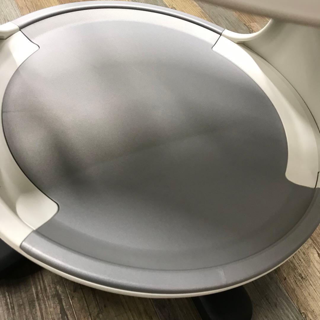 【展示品2025年製】オカムラ　クレイドル　テーブル付きスツール　ベージュ
