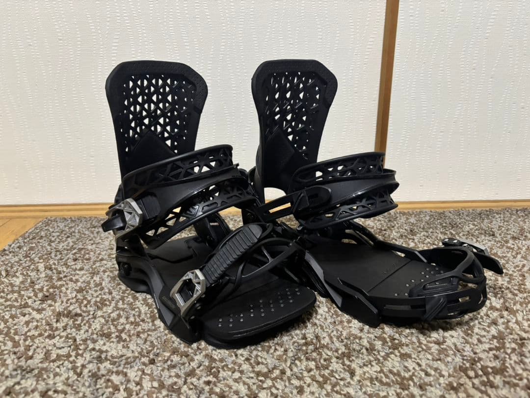 サロモン　ハイランダー ビンディング　サイズＭ 　美品　24-25