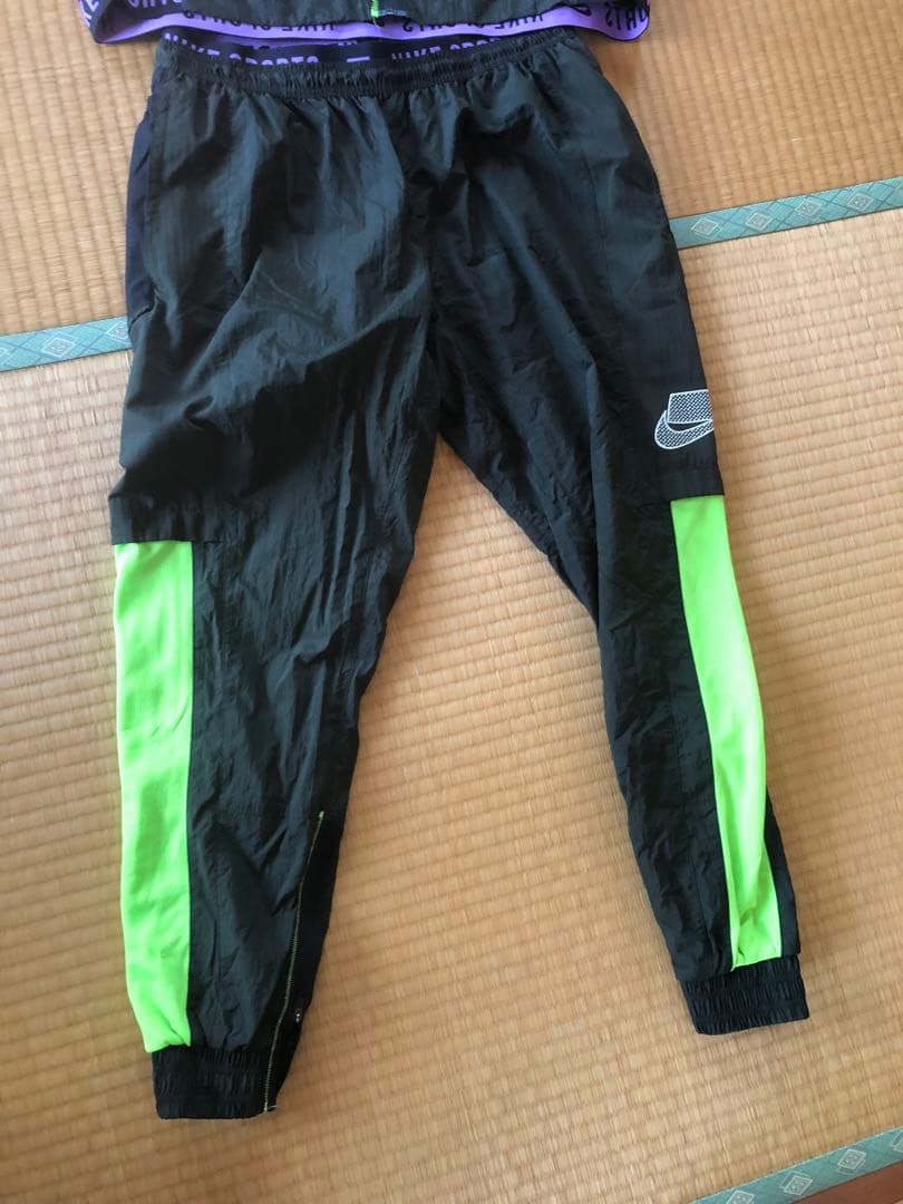 NIKE ランニング(トレーニング)ウェア上下セット　Lサイズ