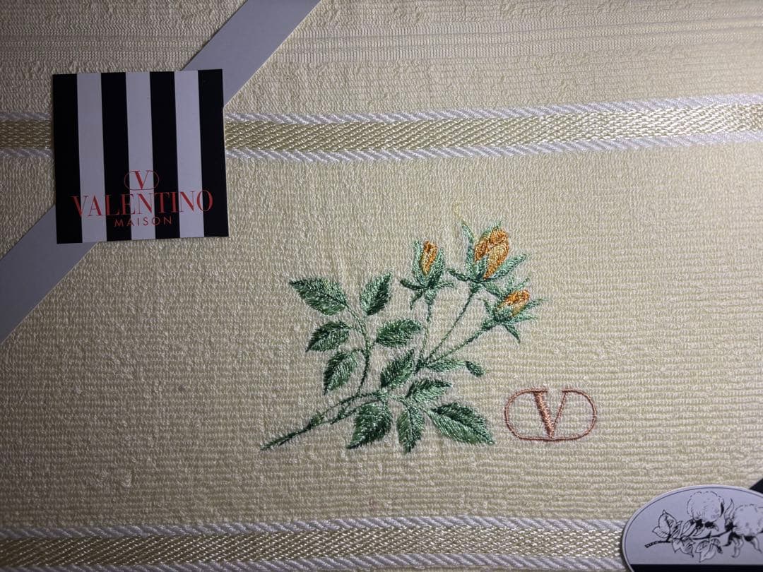 使用箱あり FENDI /VALENTINOタオルシーツ 説明欄をお読み下さい