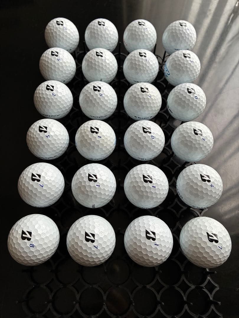 ⑦新品に近い　送料込み　ブリヂストンTOUR B XS ロストボール24球セット