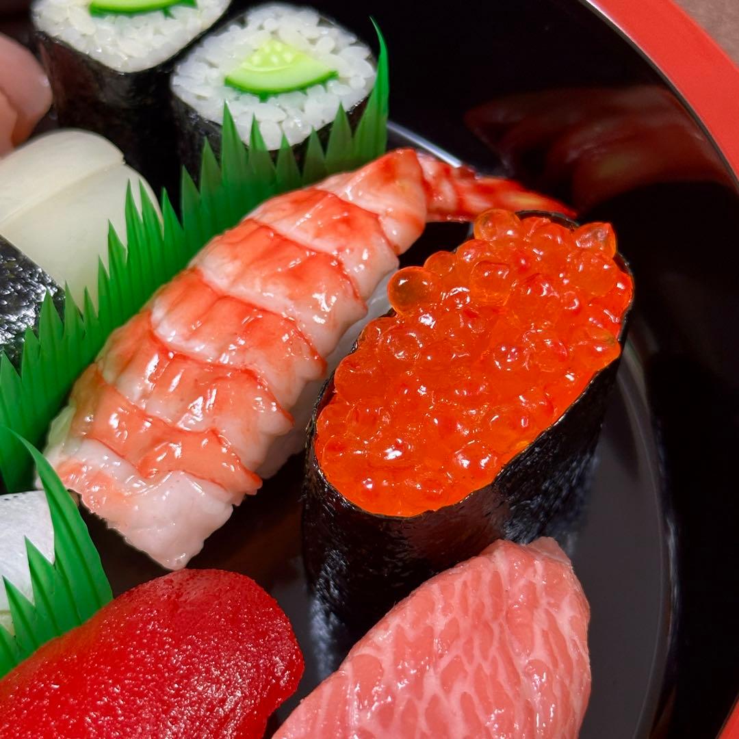 【超リアル】寿司 盛り合わせ 食品サンプル 12貫セット／高級感桶