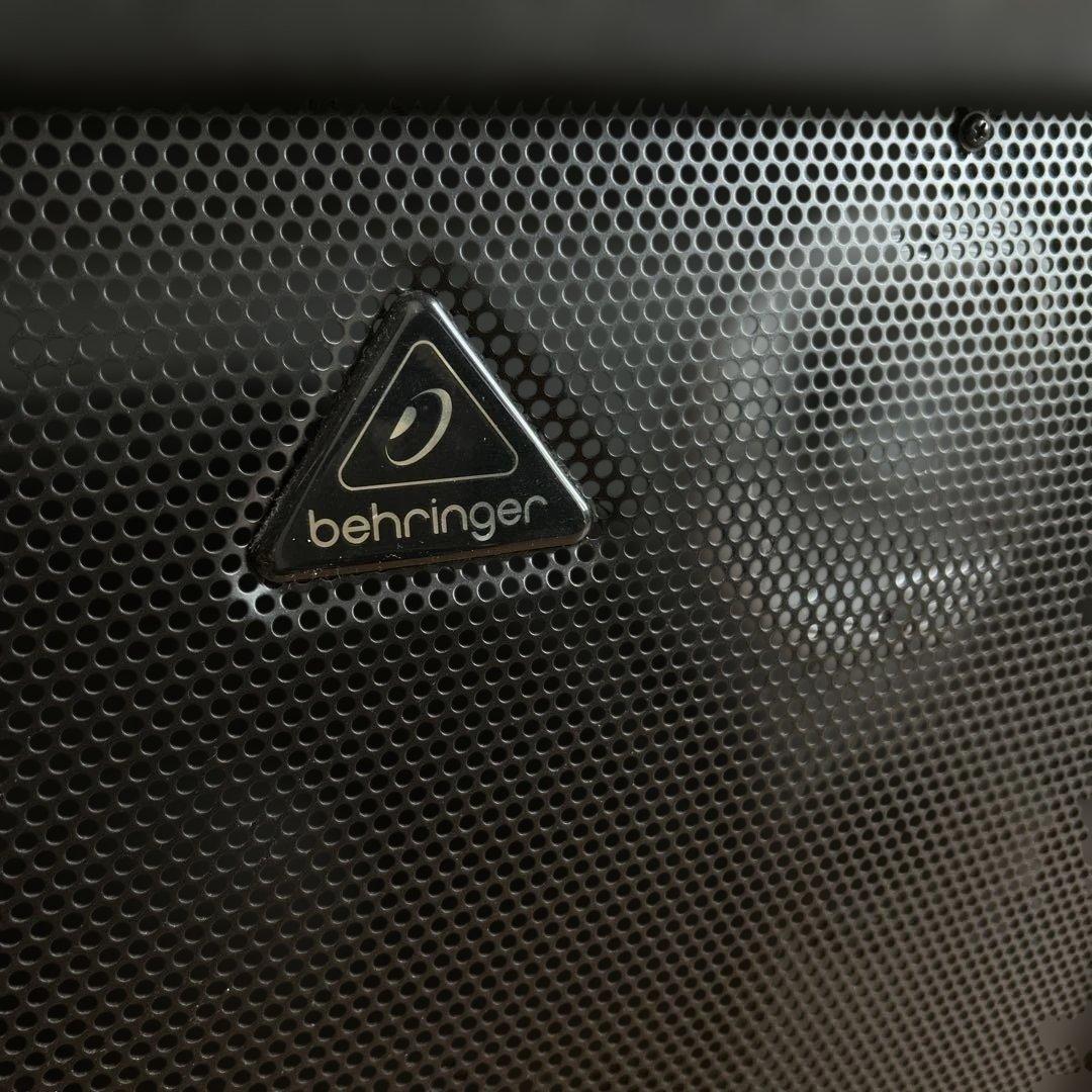 Behringer Ultratone K900FX 90W PAシステム