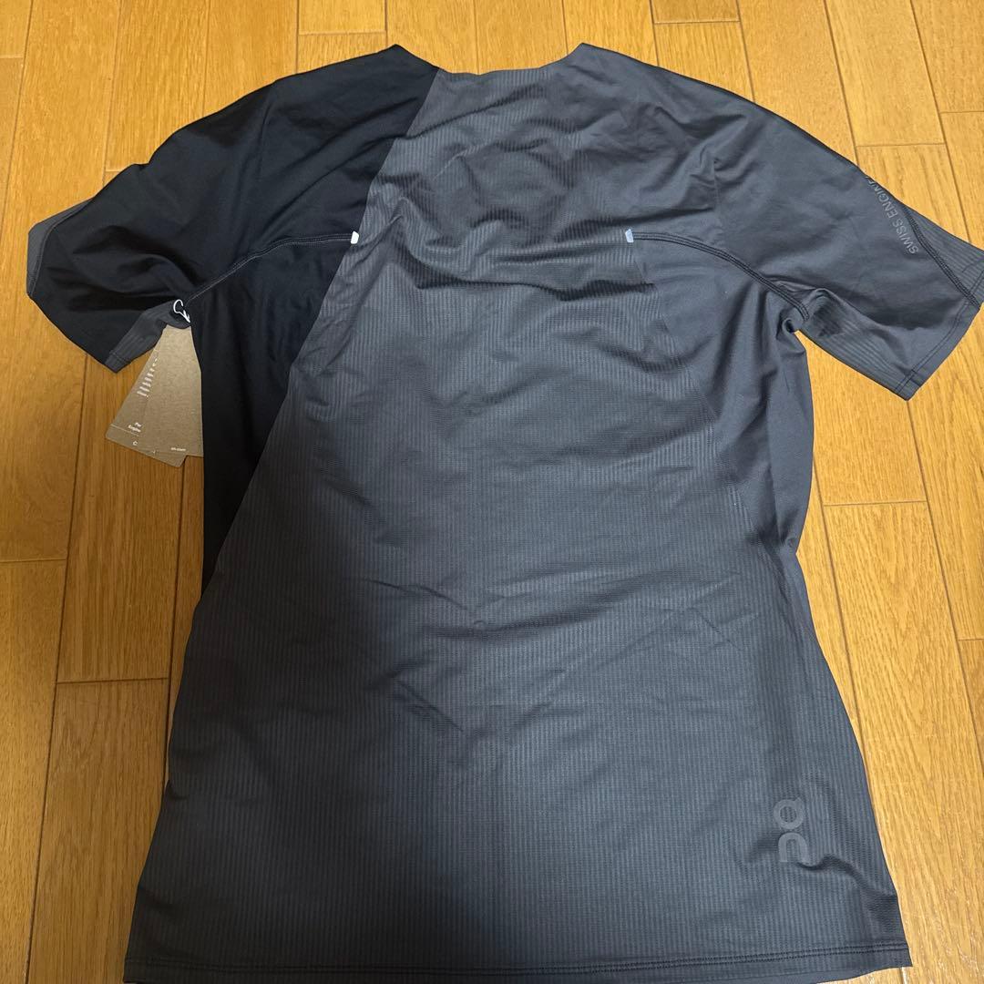 on ランニングtシャツ