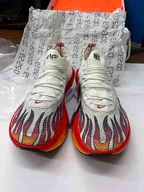 ★NIKE アルファーフライ3★　新品未使用