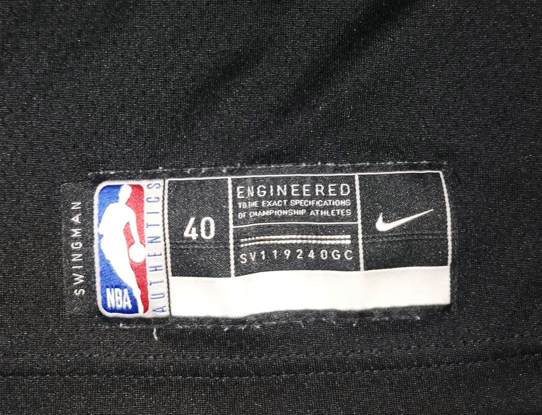 美品　カイリーアービング　NIKEナイキ　ユニフォーム　11　　　バスケ　NBA