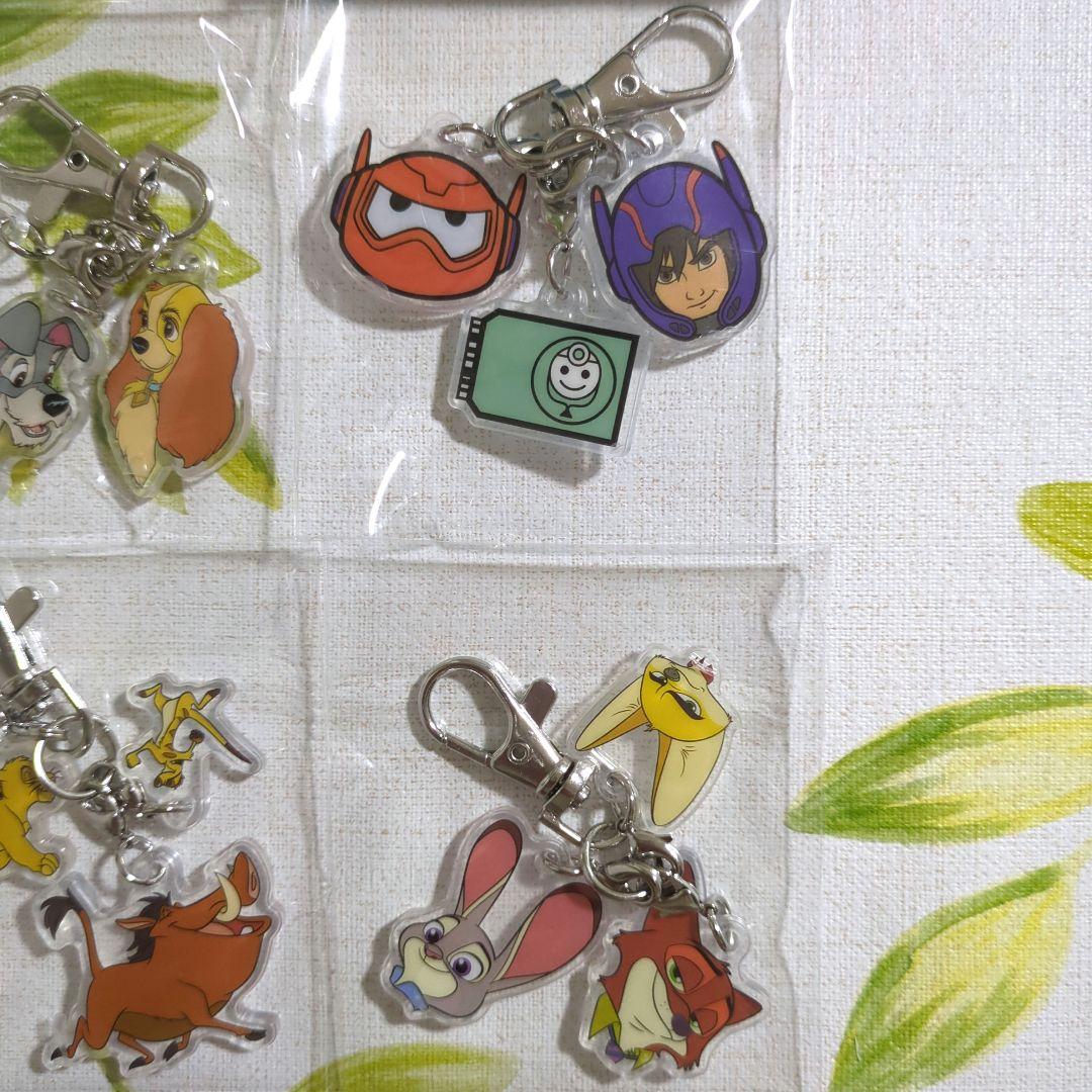 【8種コンプ】ディズニー トリオ アクリル キーチェーン