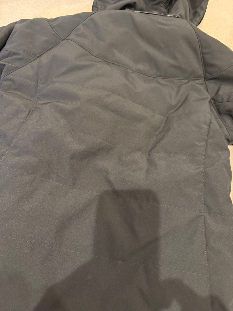 ヘルメットセットで更に値下げします‼️DESCENTE 子ども用スキーウェア