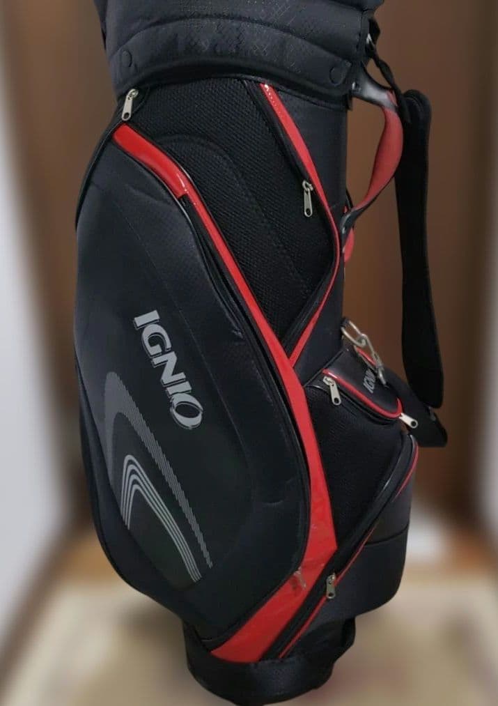 美品　IGNIO ゴルフバッグ 9インチ ブラック/レッド