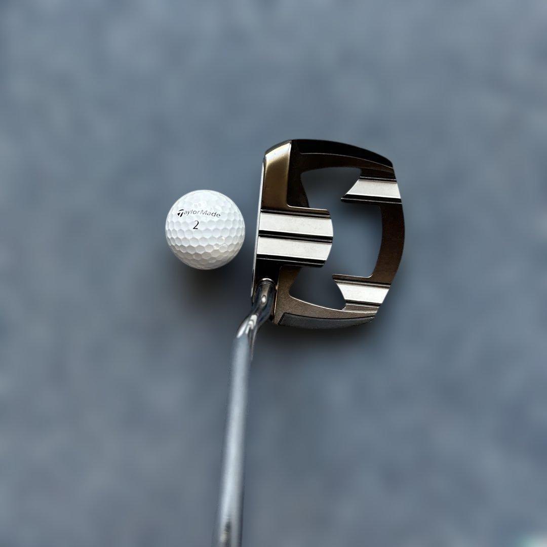 《オデッセイ》Odyssey ホワイト・アイス MINI T パター34インチ