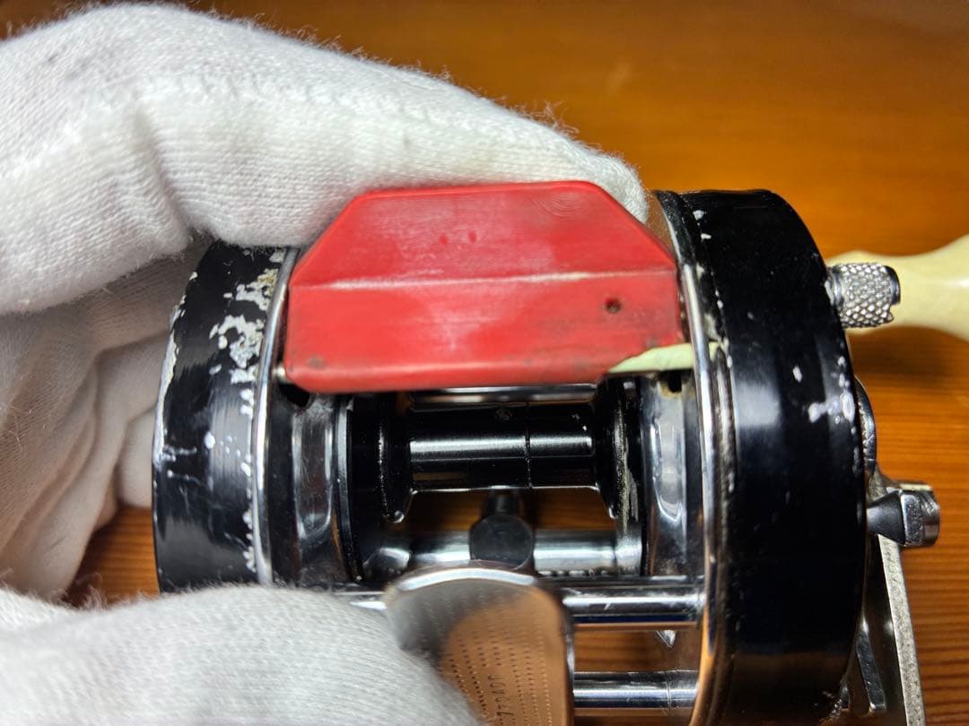 ABUアンバサダー5600C オールド　赤ベロ　一部部品欠あり　ジャンク品　現状