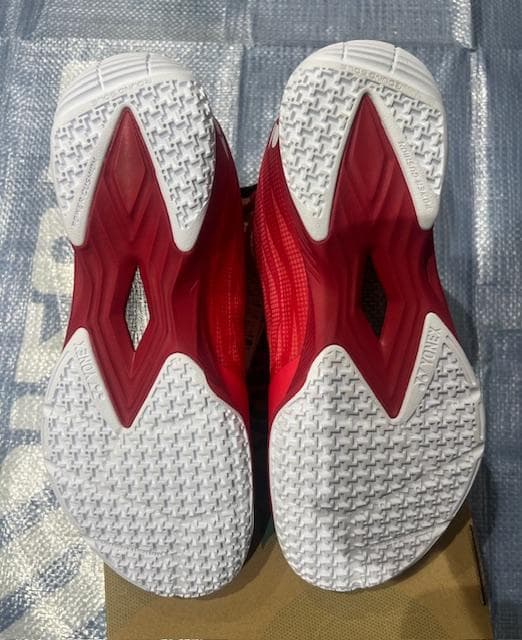 新品YONEX バドミントンシューズ SHBAZ2MY ルビーレッド