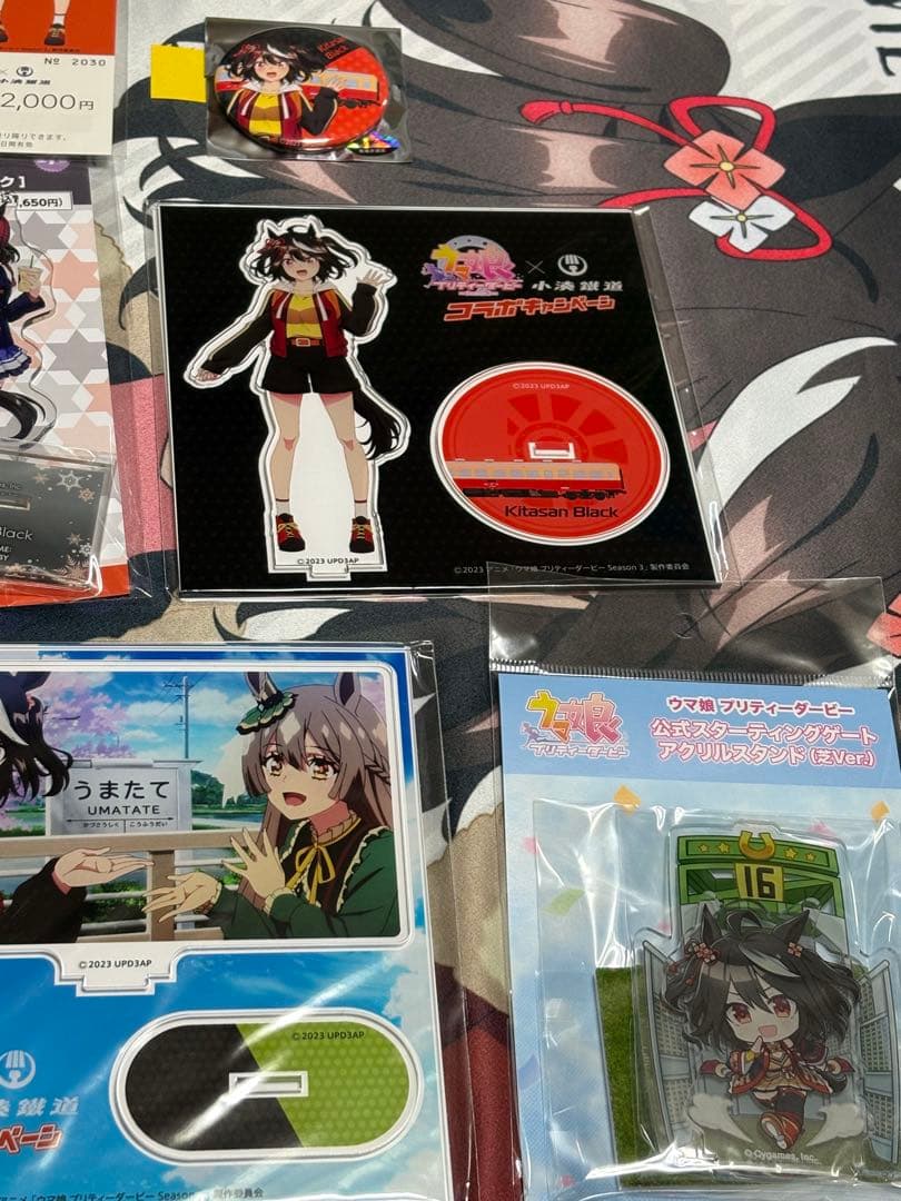 ウマ娘キタサンブラックアクリルスタンド系5種缶バッチその他色々