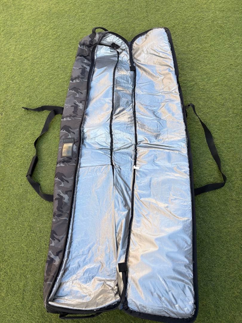 正規品　DAKINE スノーボードバッグ キャスター付き