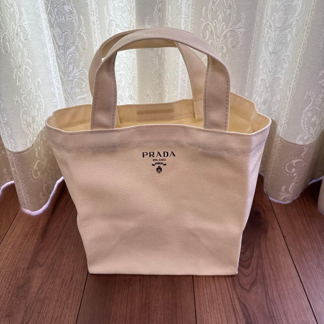 PRADA トートバッグ　正規ノベルティ　非売品