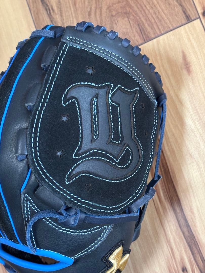 ☆*彡様 【新品未使用品】山崎康晃　グローブ　非売品