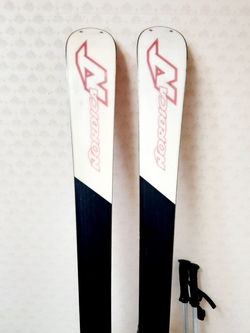 Nordica スキーセット　ストック付き！！！　ノルディカ　スキー