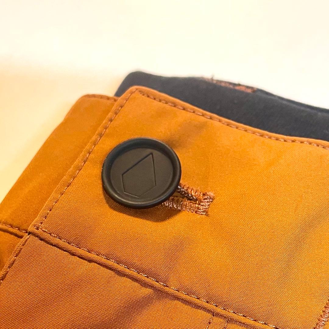 新品 Volcom Gore-Tex スノーパンツ L ゴアテックス ボルコム
