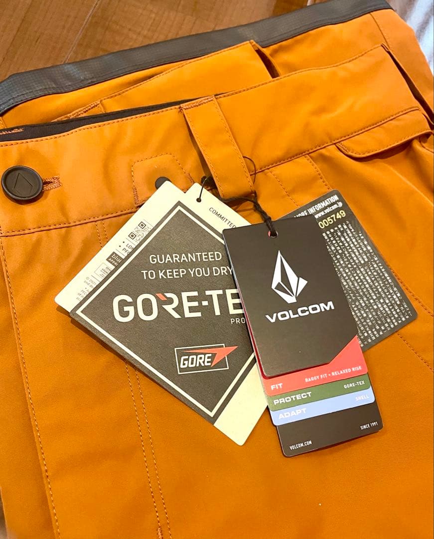新品 Volcom Gore-Tex スノーパンツ L ゴアテックス ボルコム