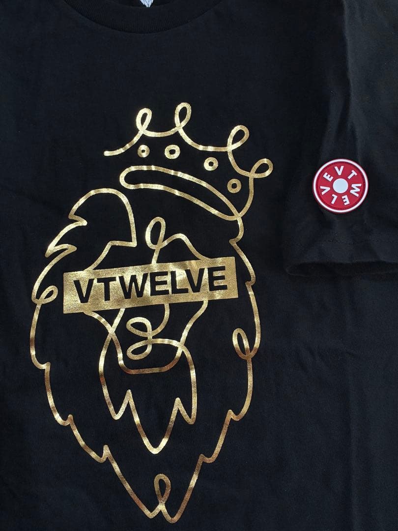 新品　V12 V TWELVE ヴィトゥエルヴ　ゴールドロゴ　半袖Tシャツ
