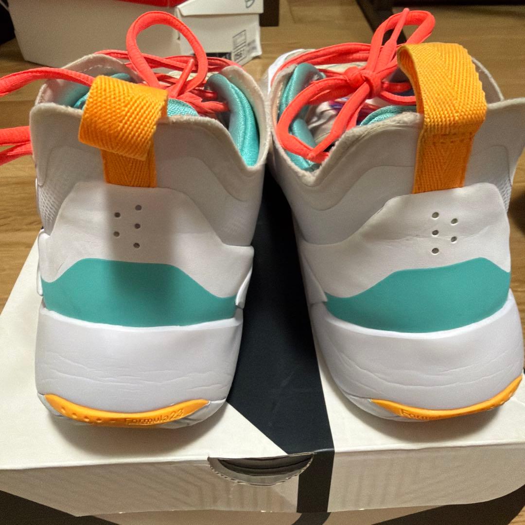 Jordan LUKA1ホワイト/マルチカラー