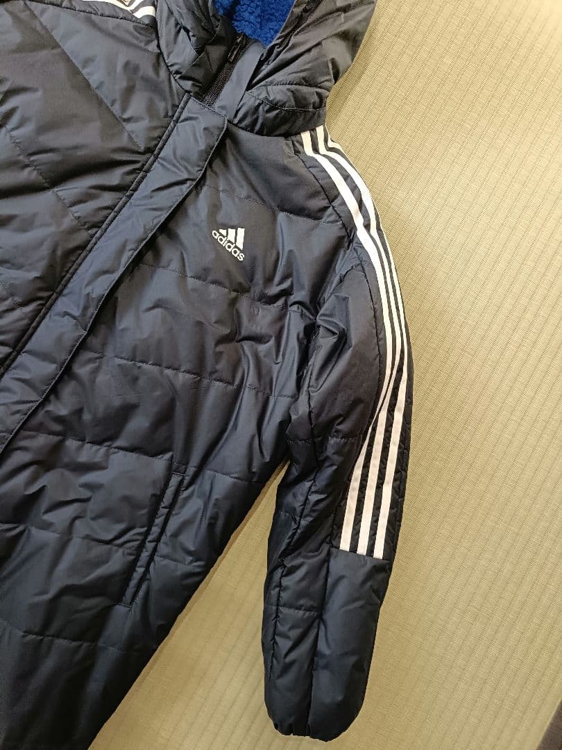 新品未使用　160cm adidas ベンチコート