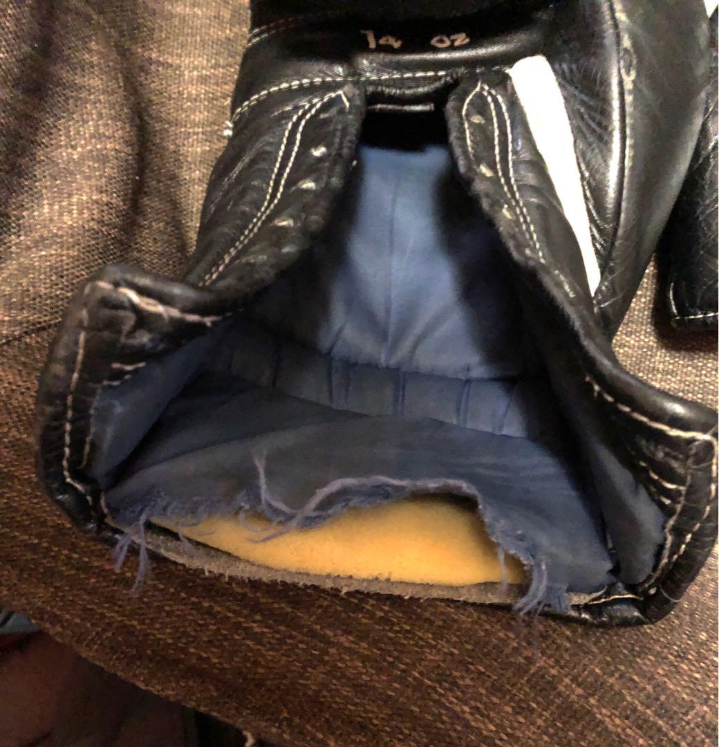 Winning ボクシンググローブ 14 oz 黒　紐なし