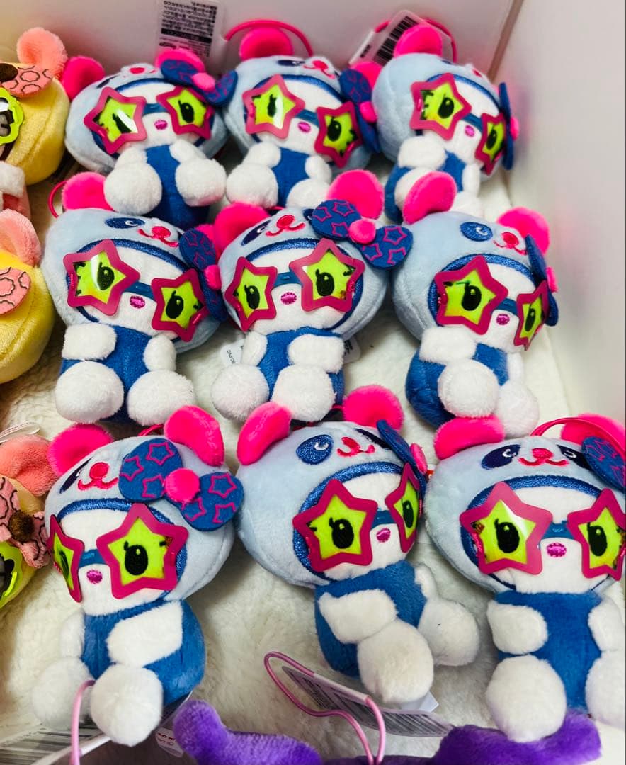 パンダハローキティ　マイメロディ クロミ　レトロサングラスマスコット