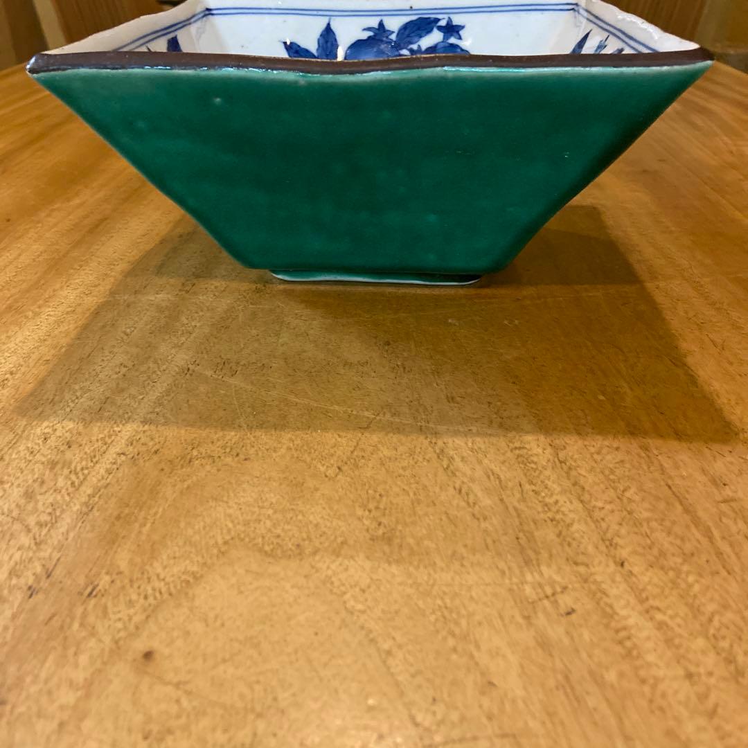 福泉窯昭和期枇杷絵付緑釉四角深鉢