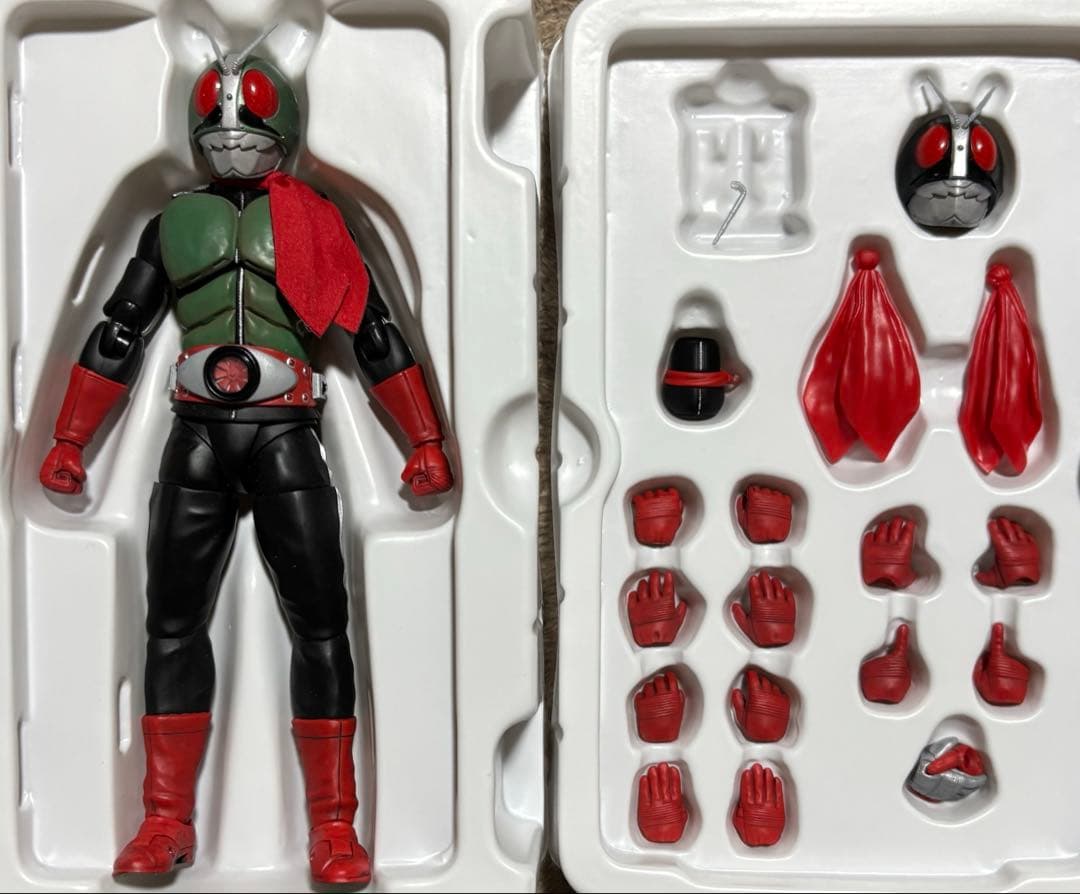 フィギュアーツ　真骨彫製法　仮面ライダー新2号 栄光の昭和ライダーエディション