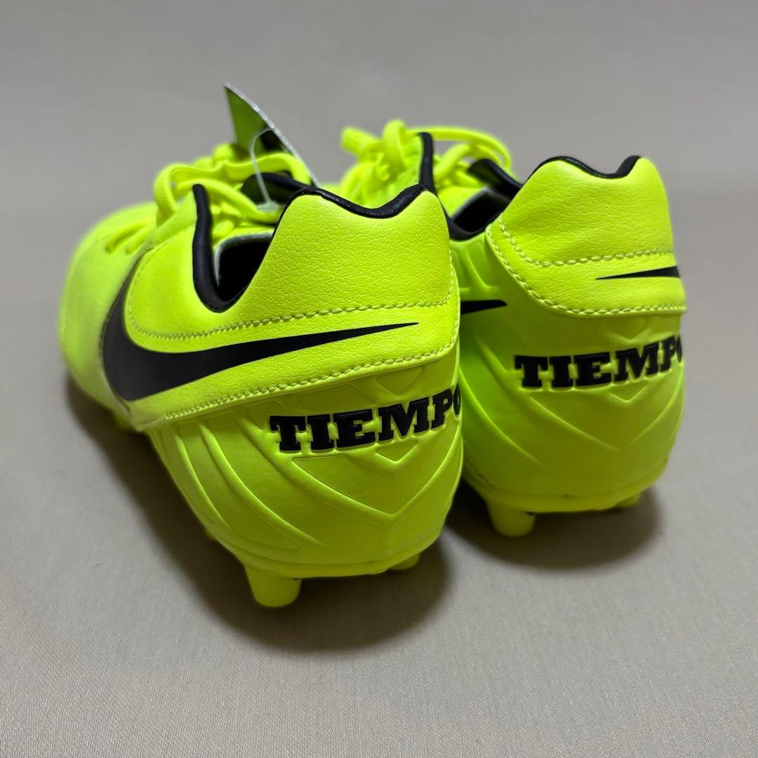 ナイキ ティエンポ ミスティック V HG サッカーシューズ スパイク 激レア