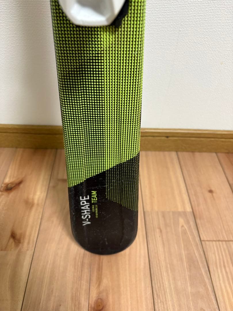 HEAD V-SHAPE TEAM ジュニアスキー　137センチ　ストック付