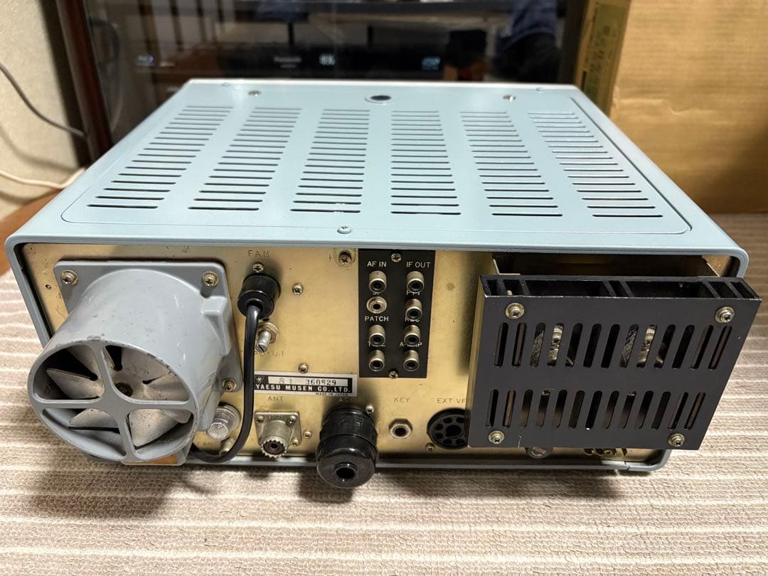 ヤエス　YAESU FT-101E 通電確認済み